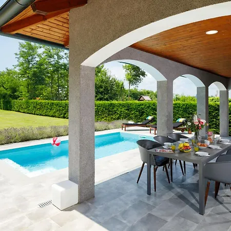 Aschbacher By Interhome Vilă Balatonszárszó